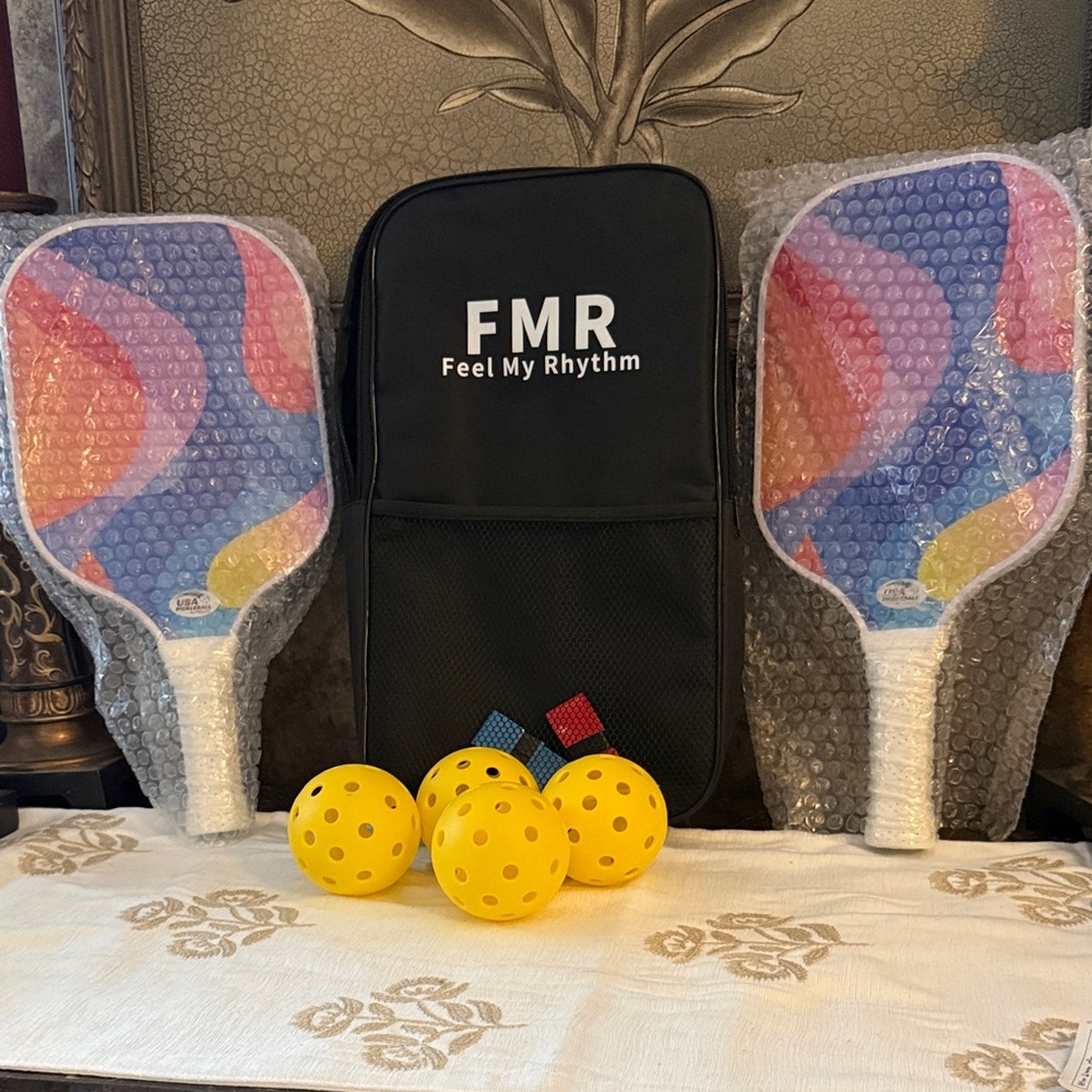 Colorful Pickleball Paddle Set - Picture 3 of 3